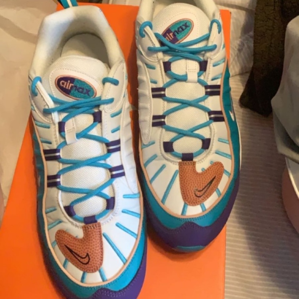 Nike Air Max’s 98s.